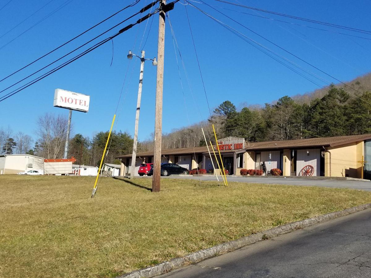 Blue Sky Inn- Complimentary Happy Hour Th-Sun, Veteran Owned, Full Breakfast, Best Green Space, 1 Mile From Blue Ridge, Fire Pit Exterior photo